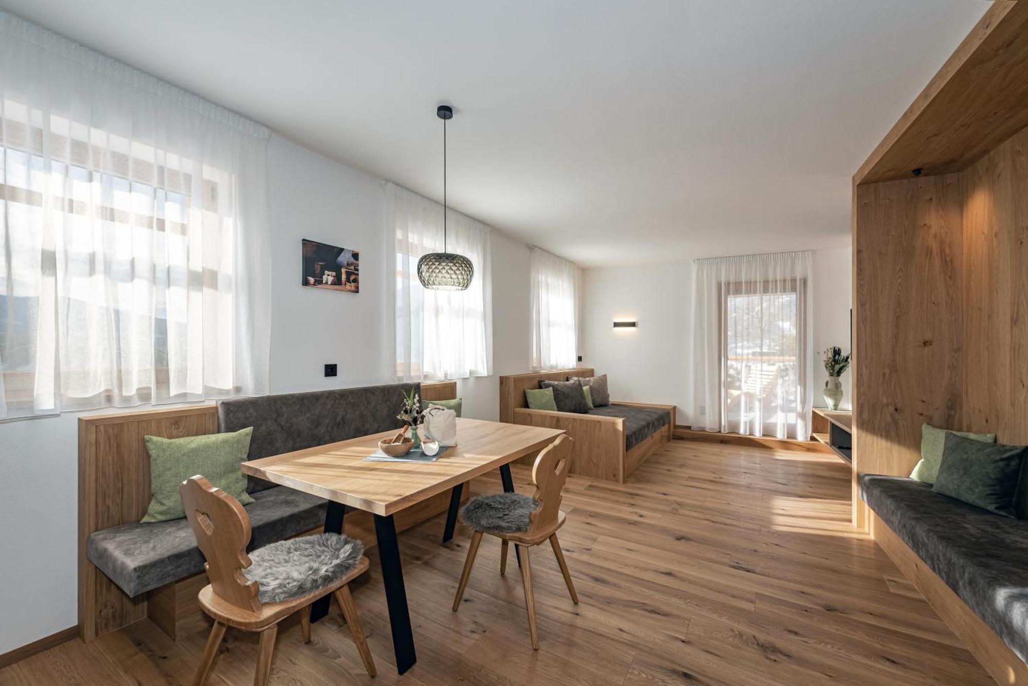 Trinnerhof- Hof Chalets Und Obsthof Mit Zimmer Natz-Schabs Exterior photo